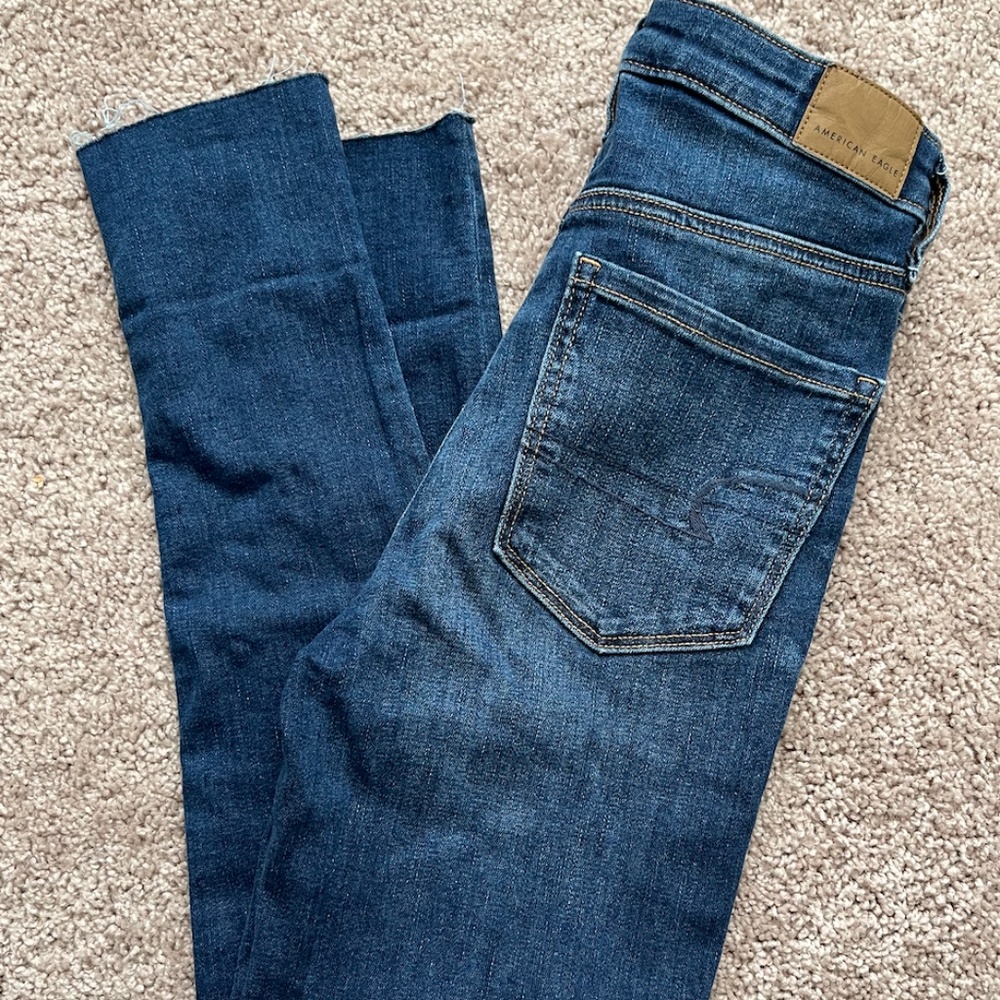 American Eagle High Waisted Dark Wash Jeans